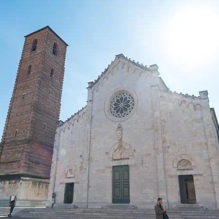 L'angolo Di Corte Lotti *